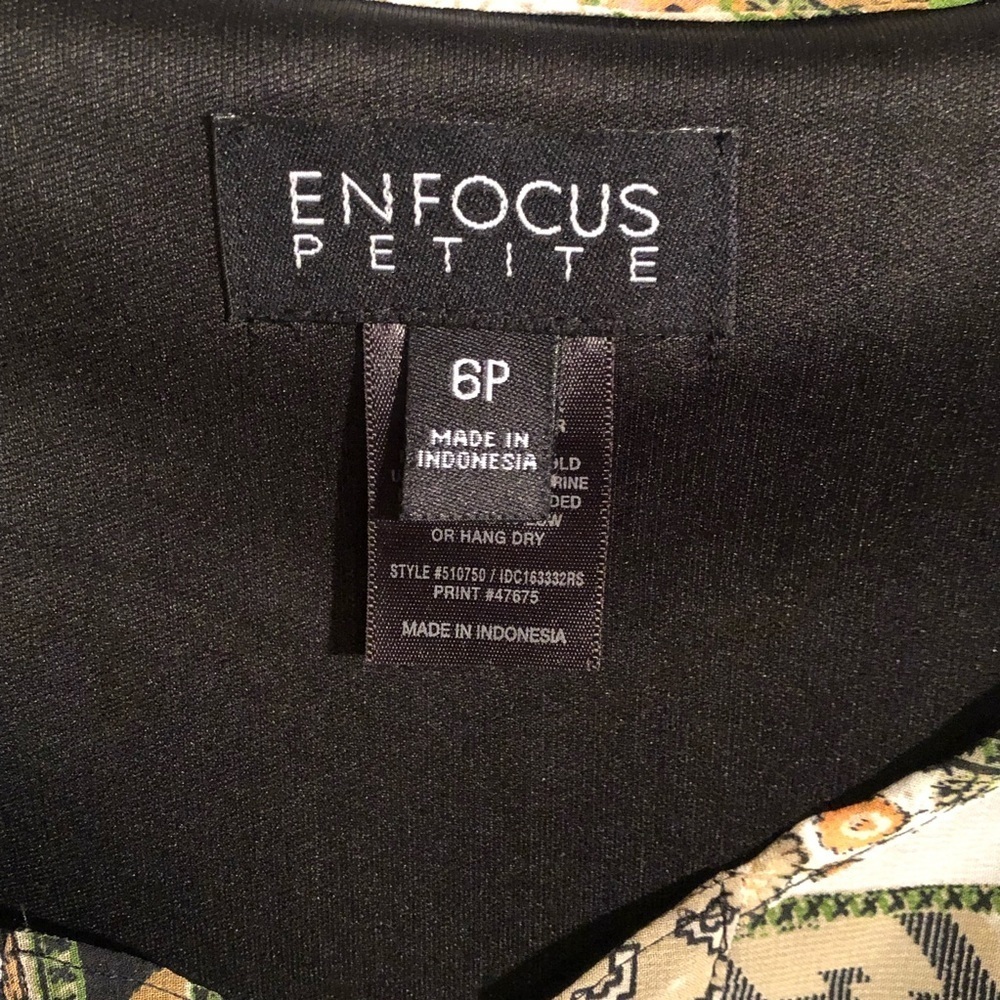 ๐ EnFocus Studio Petite Dress with Elastic Waist - Picture 7 of 8